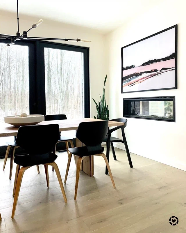 Монохромный светлый интерьер