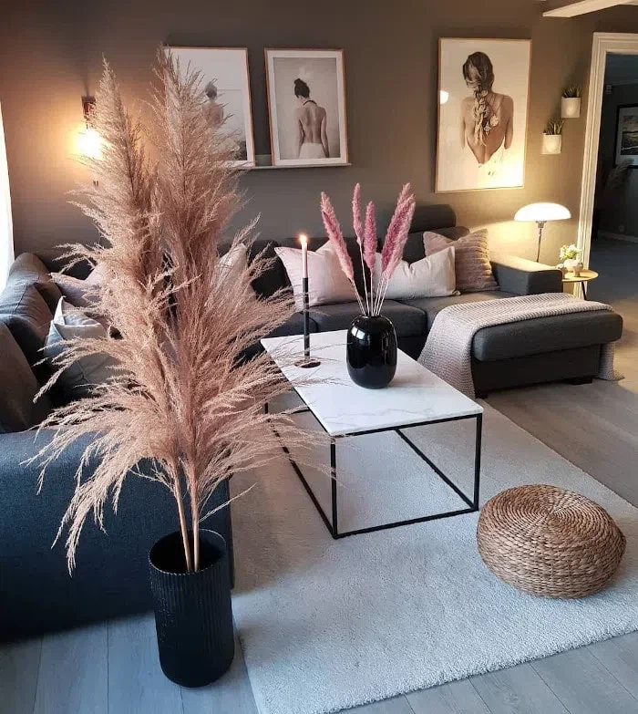 Серые стены не выглдят удручающе