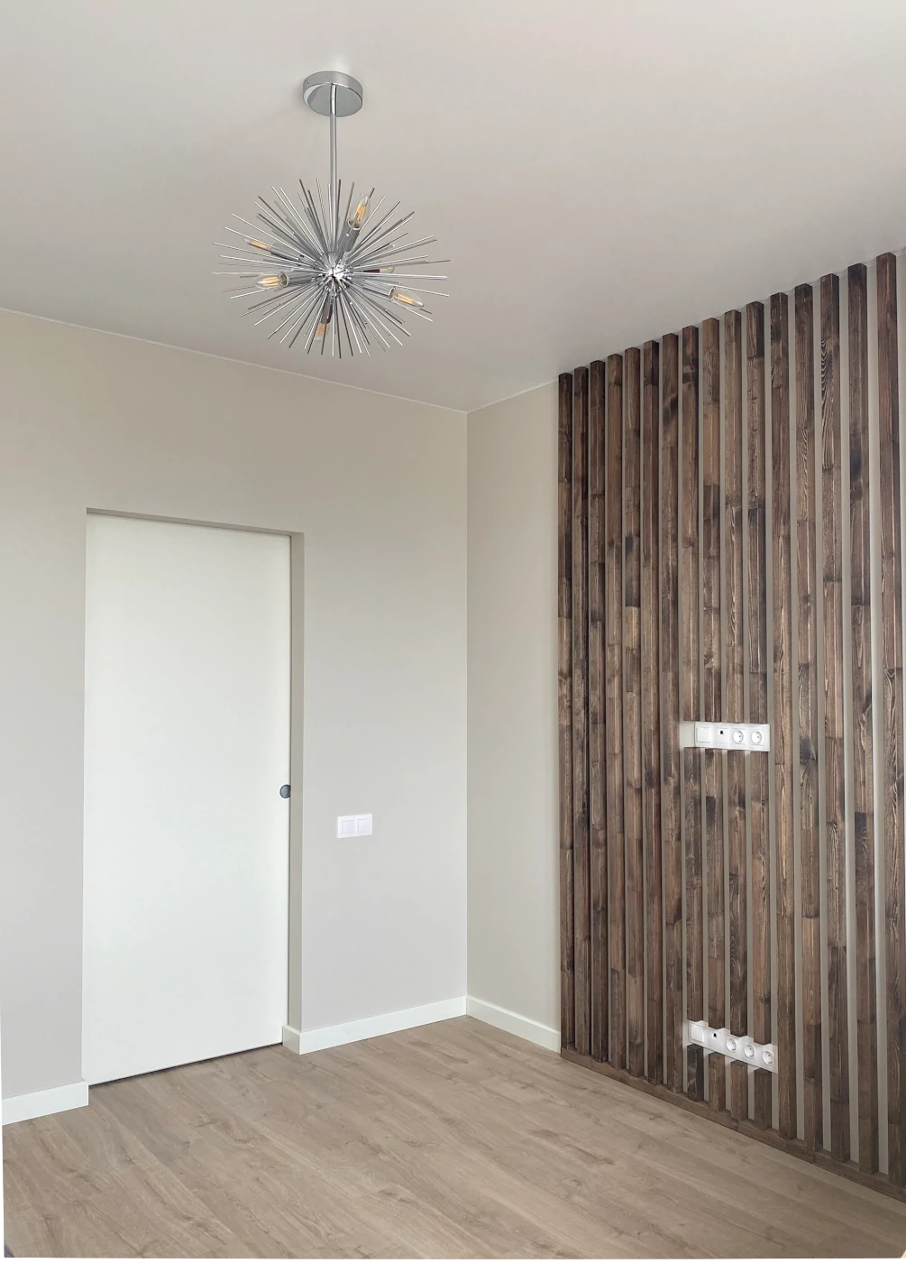 Ремонт в детской с деревянными рейками Ремонт в детской с деревянными рейками